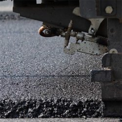Asphalt mit Pflanzenkohle